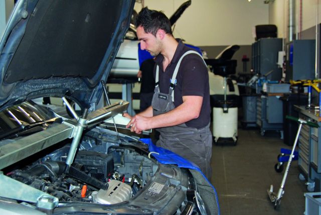 Automobil-Mechatroniker/-in FZ Personenwagen