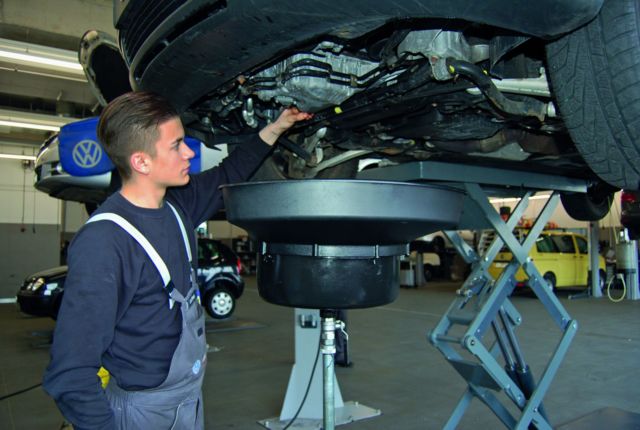 Automobil-Assistent/-in BA