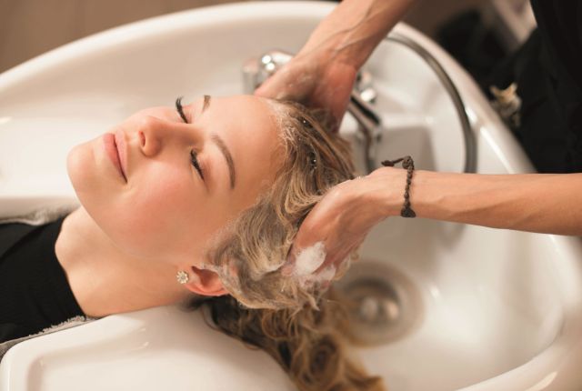 Coiffeur/Coiffeuse FZ